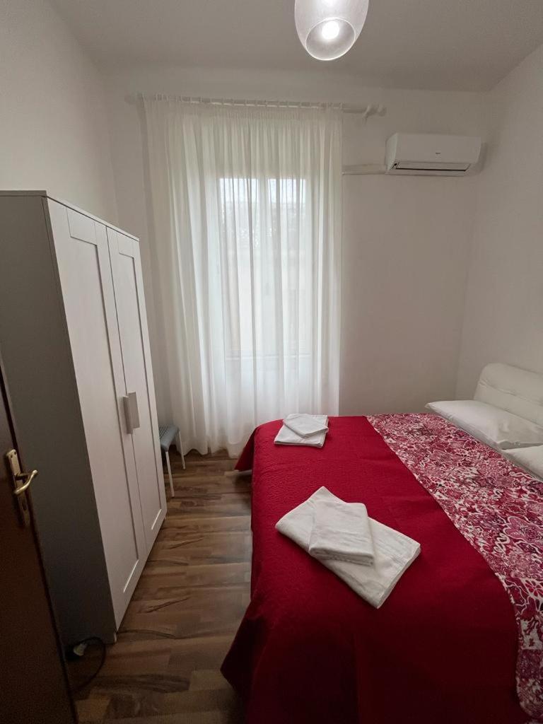Colosseo Guest House Gil ローマ エクステリア 写真