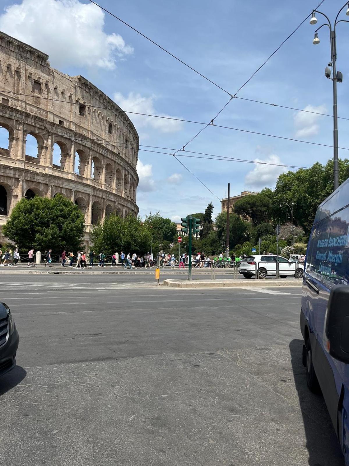 Colosseo Guest House Gil ローマ エクステリア 写真